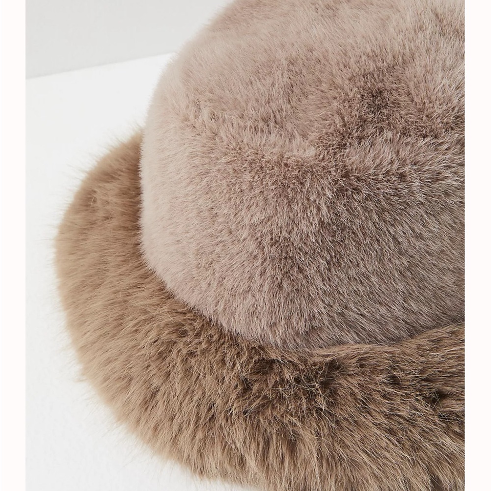 Free people snow angel faux fur beanie one size